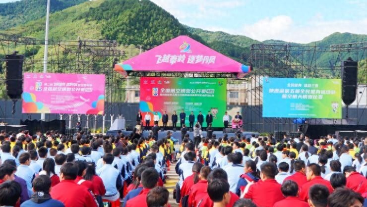 inews, 转型升级探, 以赛彰文的 inews, 转型升级探, 以赛彰文的