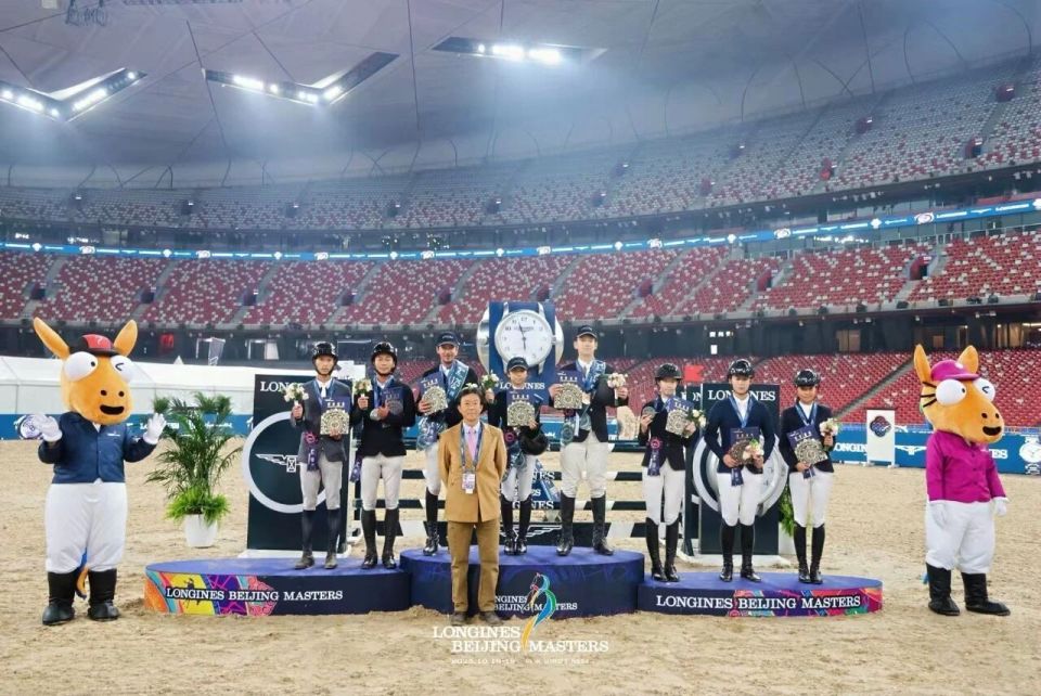 img, 组合行进的 img, 组合行进的