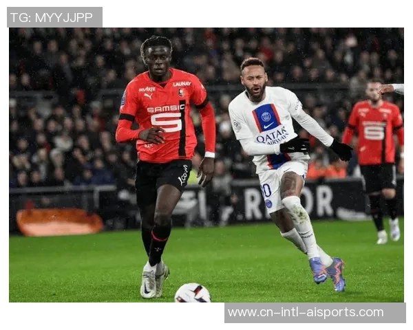 女足法甲焦点战里昂迎战巴黎圣日耳曼争夺冠军荣耀